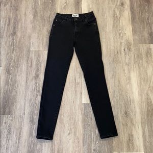 Black rollas mid rise super skinny jeans size 25